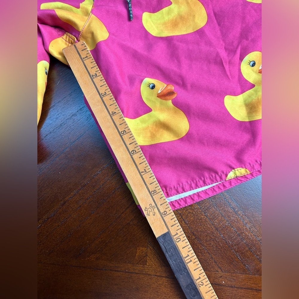 Neff Pink mens Shorts with Yellow Duck Print - Picture 4 of 7